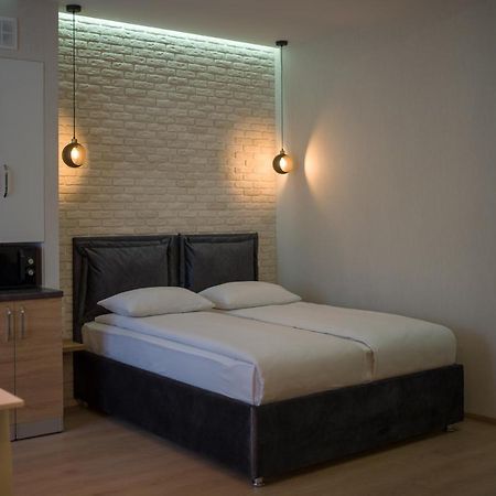 Modern Apartmeents Near Central Park Poltava Exterior photo